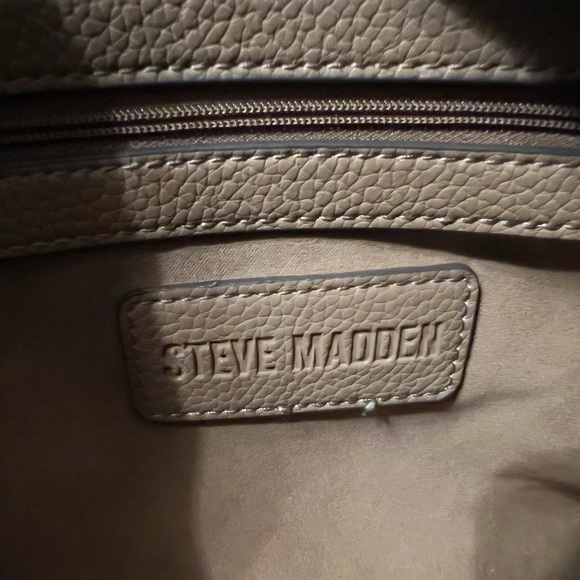 Steve Madden barrel bag - Picture 8 of 9